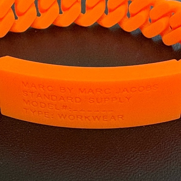 Marc By Marc Jacobs Braided Silicone Rubber Bracelet in Orange. NWT - Picture 2 of 6